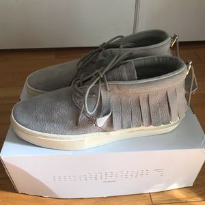 Clear Weather Fringe Lace up Sneakers